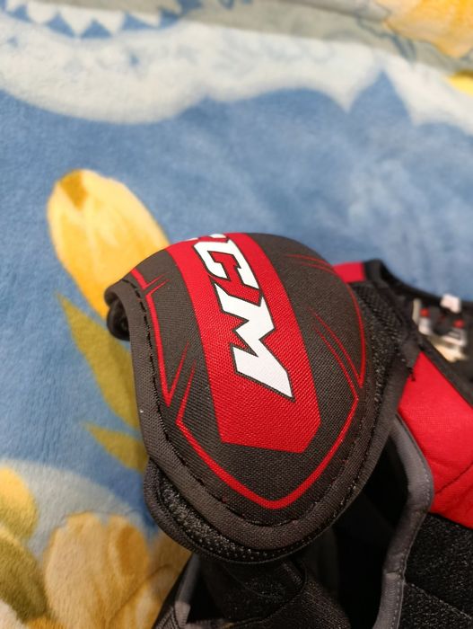 Хоккейный нагрудник