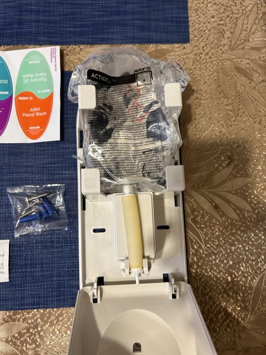 Дозатор для жидкого мыла