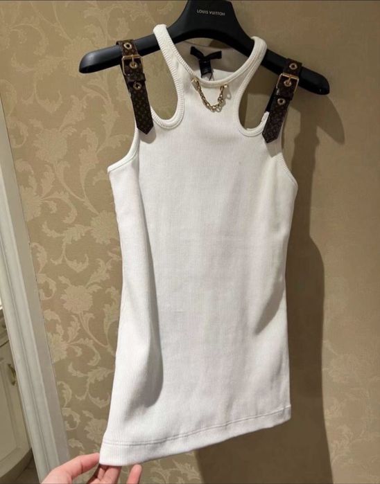 Майка/ топик Louis Vuitton.