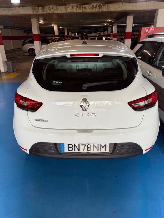 Carro tipo Comercial