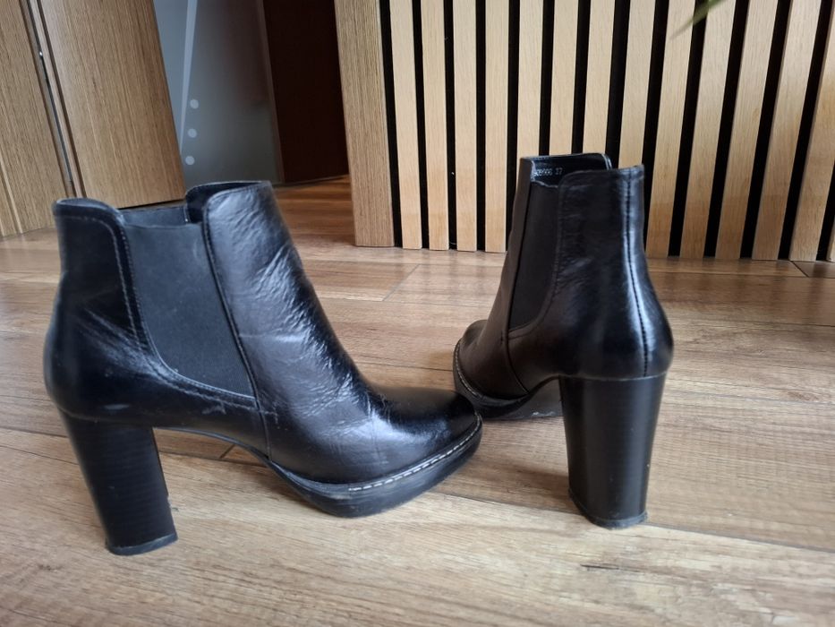 Buty damskie na obcasie