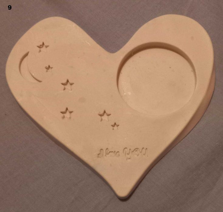 Peça cerâmica (cerca 13cm Larg.)