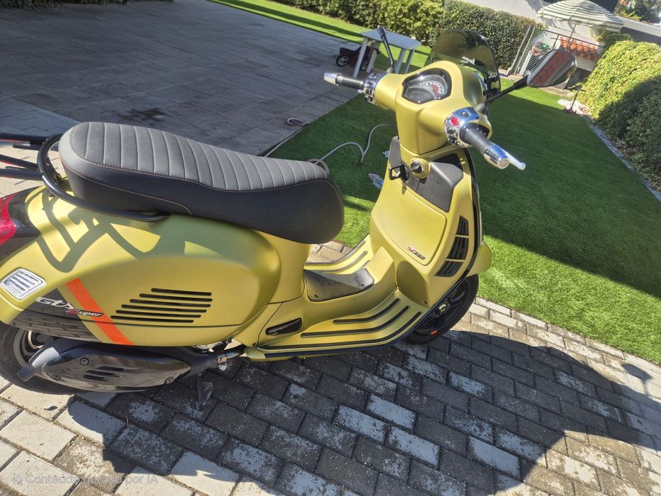 Vespa 300 GTS Super 10/2023