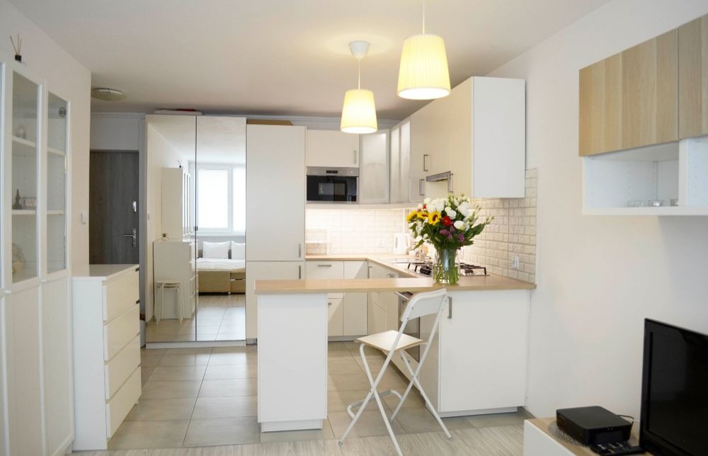 Подобово погодинно Житній базар вул. Київська 39