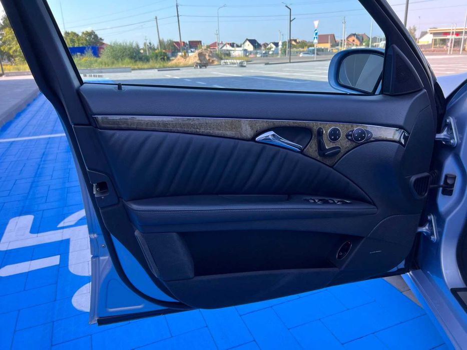 Продам мерседес W211