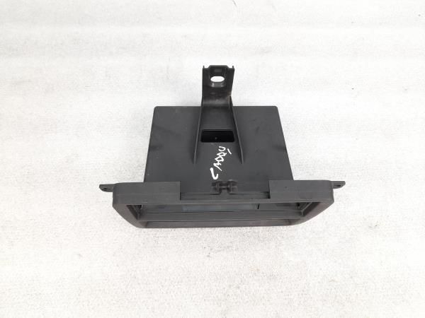 Moldura da consola central / rádio / aro VOLKSWAGEN Caddy III (2K, 2C)
