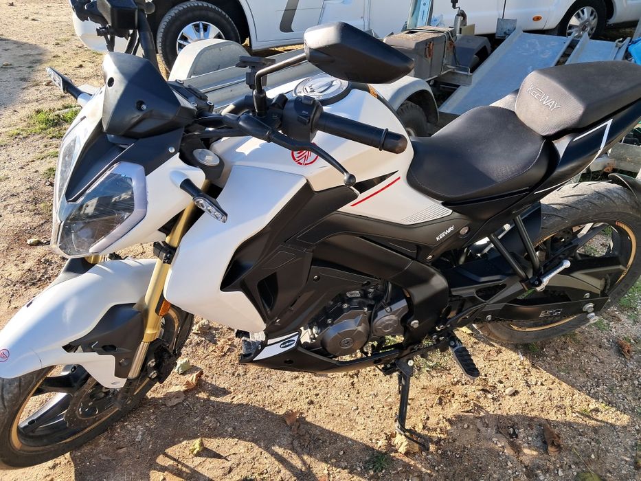 Troco ou vendo moto 125 RKF