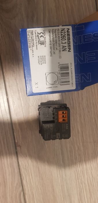 Димер ,регулятор света ABB