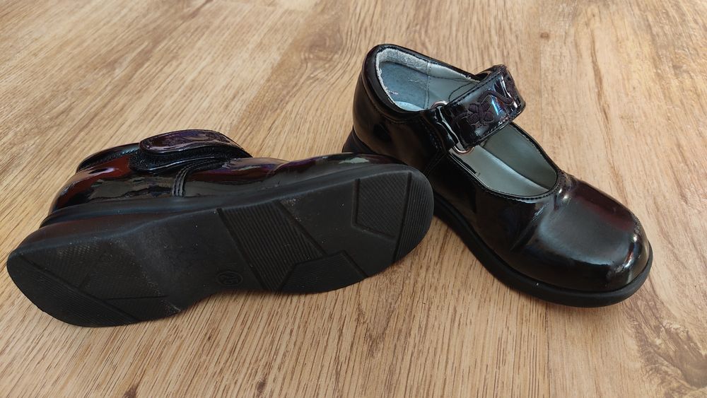 Взуття для дівчинки, устілка 15,5 см, 25 розмір