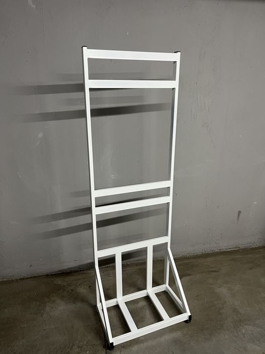 Продам СТІЙКА під інвертор та акумулятор