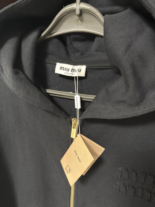 Худи miu miu чорне