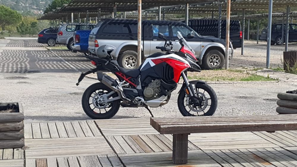 Vendo Ducati Multistrada V4S de 06/2022