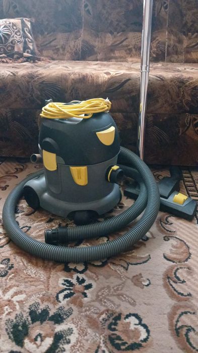 Самовывоз!!!Пылесос Karcher t10/1