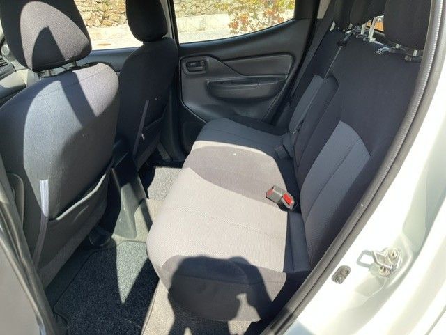 Mitsubishi L200 2.3 DI-D CD Invite 2WD