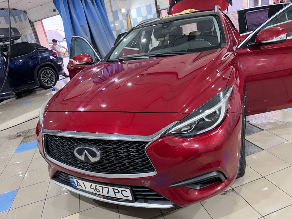 Infinity QX30 Premium