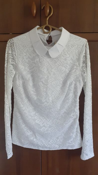 Блуза біла з мереживом