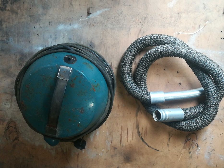 Продам пылесос советского периода Вихрь,,Тайфун