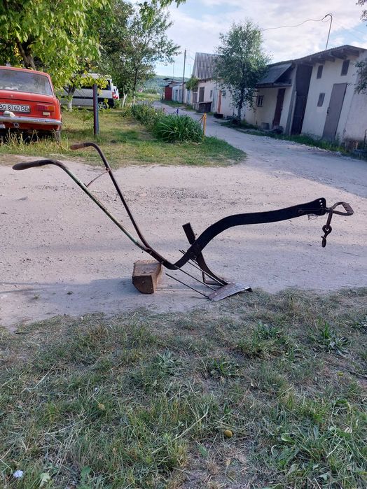 Виоровач картоплі, розпашувач кінний