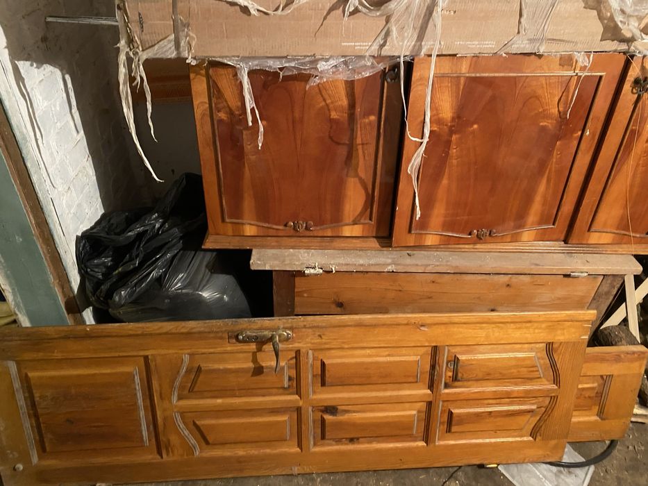 Двері вхідні, бу