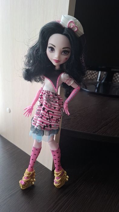лялька Monster High Draculaura із серії Shriek Wrecked