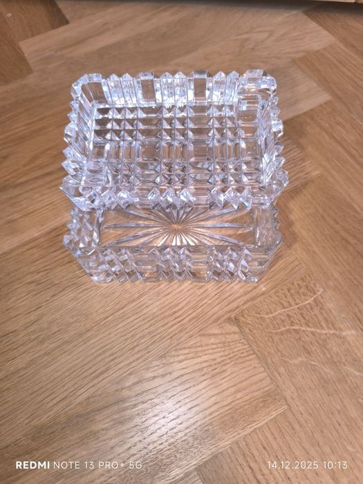 Popielnica krzystałowa PRL z papierośnicą