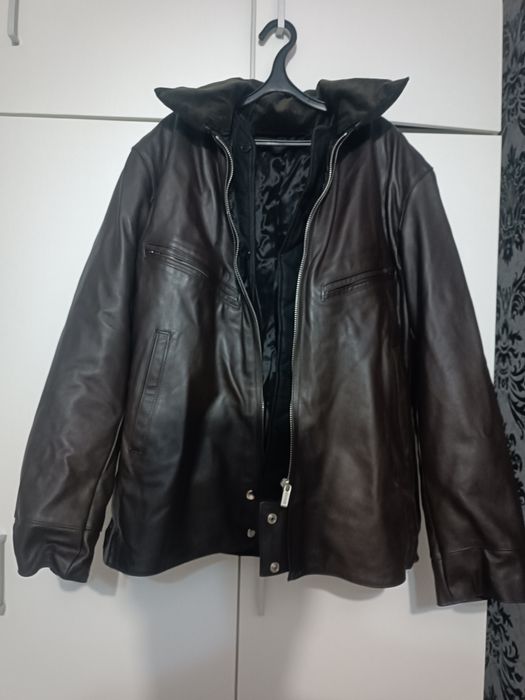 Куртка льотна шкіряна.