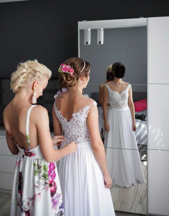 Suknia ślubna - muślin z koronką