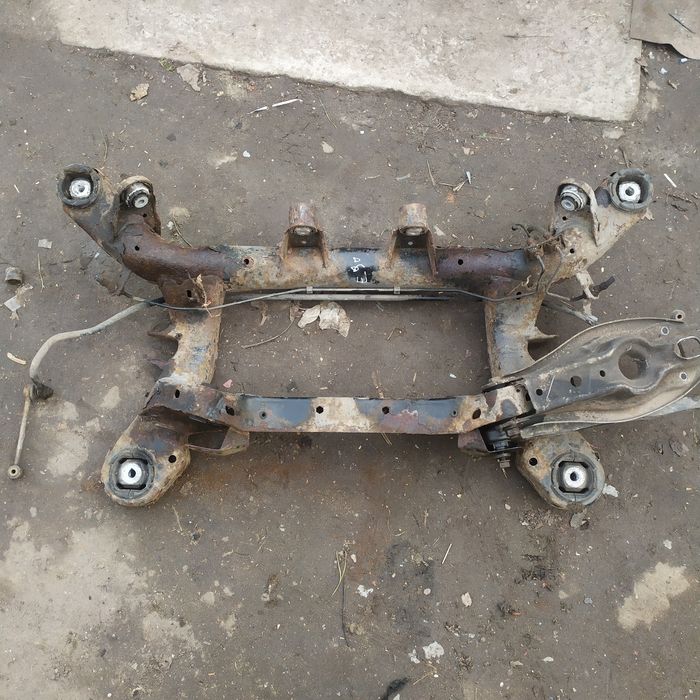 Задня балка BMW E87, E90