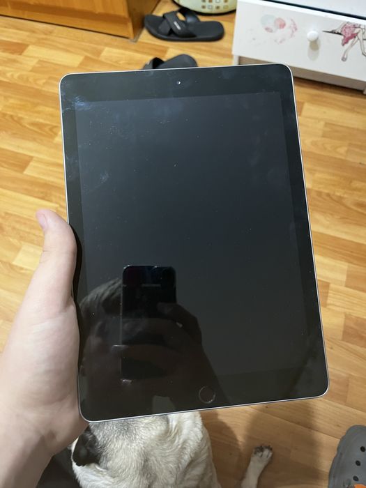 iPad 6 (2018) ЗАБЛОКИРОВАН