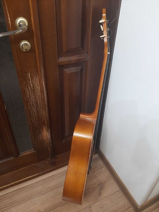 большая  гитара кремона