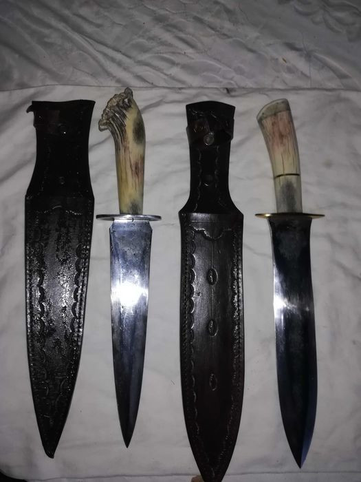 facas e lanças de caça, artesanais