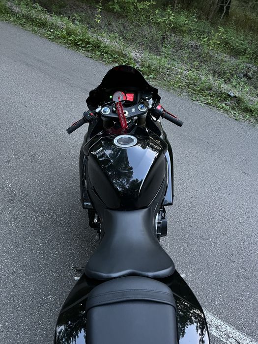 Suzuki GSXR 600 K7