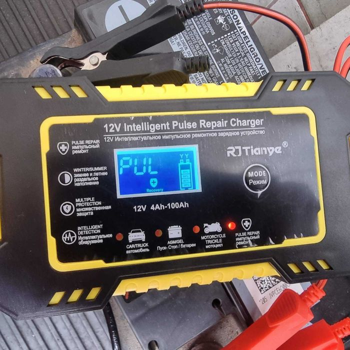 Автоматическое зарядное устройство для автомобилей 12 В 6А