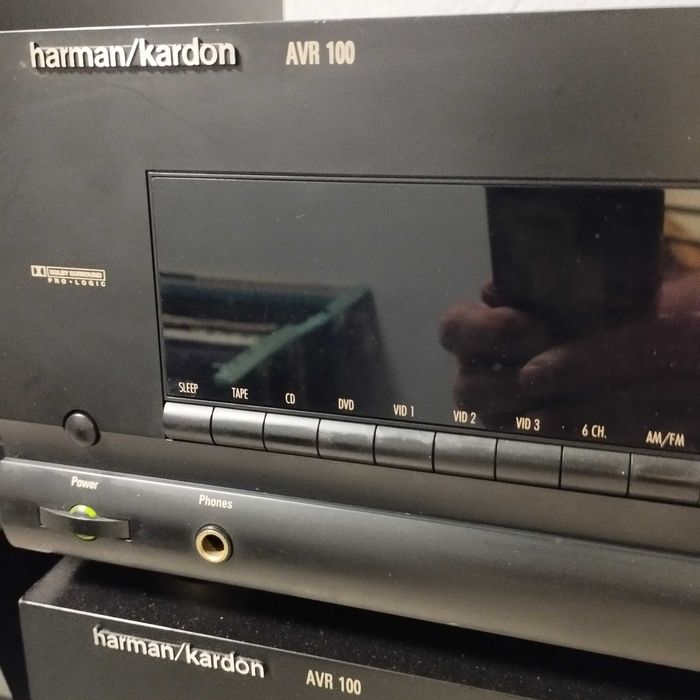 Amplituner Harman Kardon AVR 100