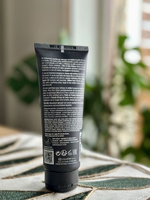 COLLISTAR UOMO SHAVE - scrub - peeling dla mężczyzn