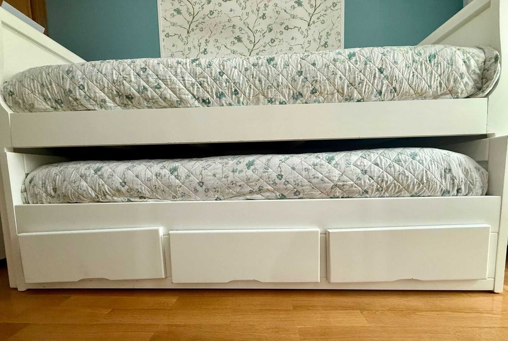 Cama Dupla Completa – Colchões Incluídos