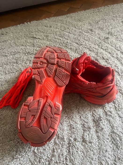 balenciaga runner czerwone