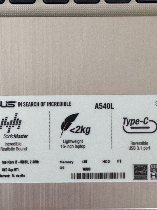 Laptop Asus prawie nie używany