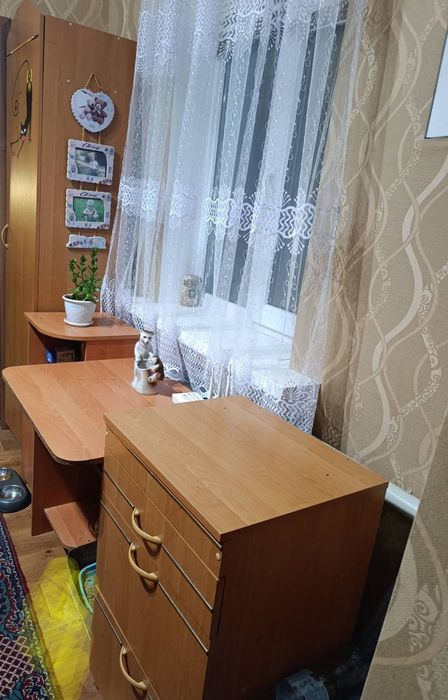 Шафа, стіл і тумба!  Терміново, не дорого!