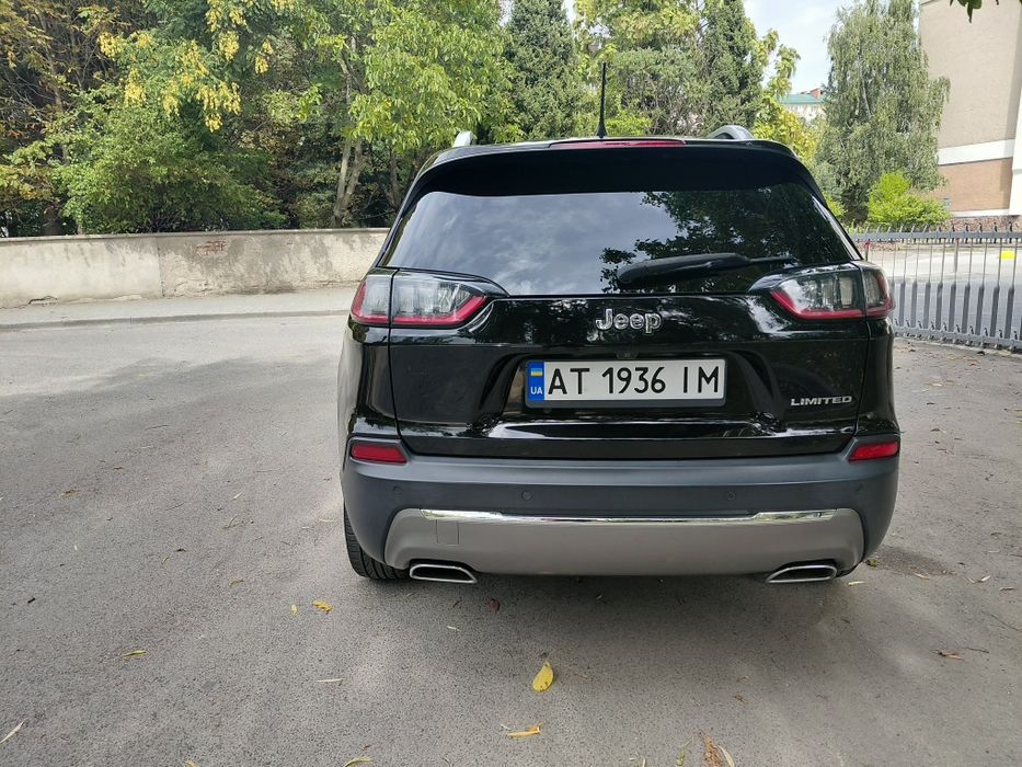 Jeep Cherokee  3.2 2018