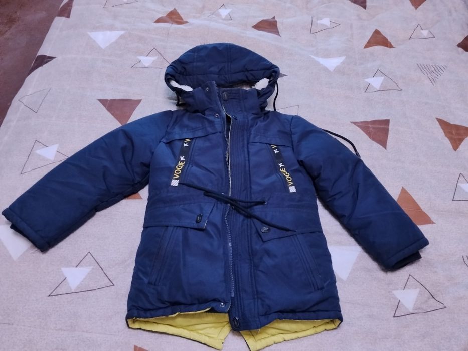 Курточка зима 110р.
