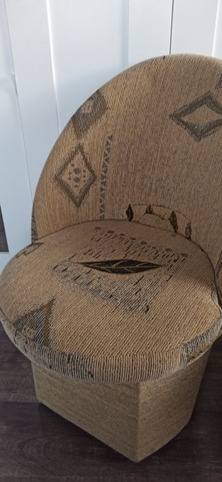 Krzesło  brąz ze schowkiem