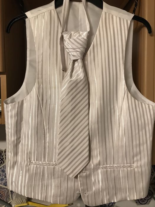 Kamizelka ślubna z musznikiem roz.48