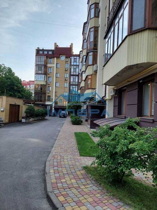 Продаж 1 кімнатної в новобудові Центр євроремонт
