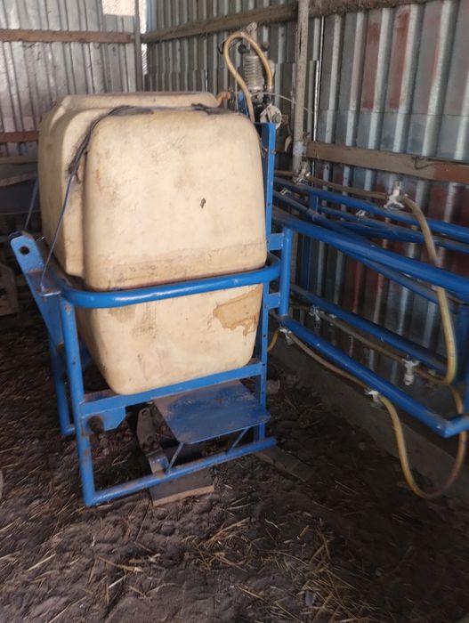 Сівалка зернова.оприскувач, кардан.