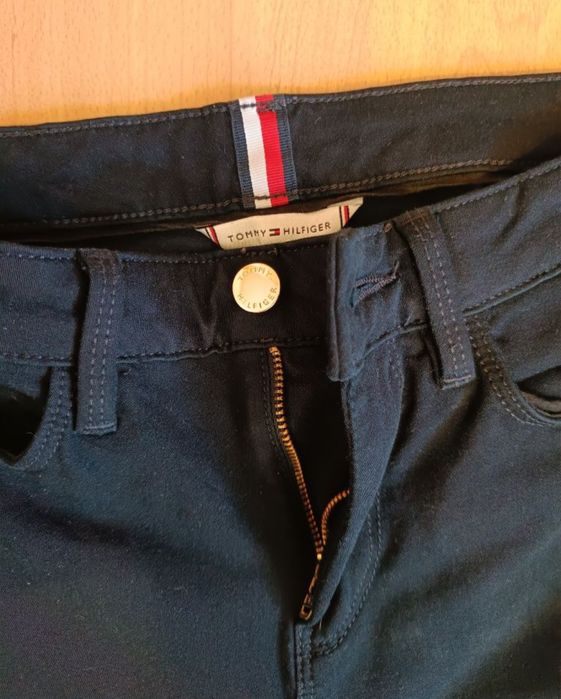 Spodnie damskie Tommy Hilfiger rozmiar 36 S