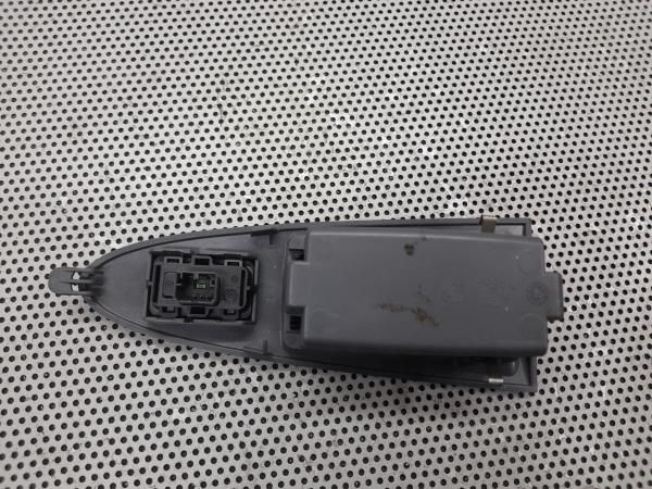 Comando / botão / interruptor vidros trás direito FIAT Croma (194_)