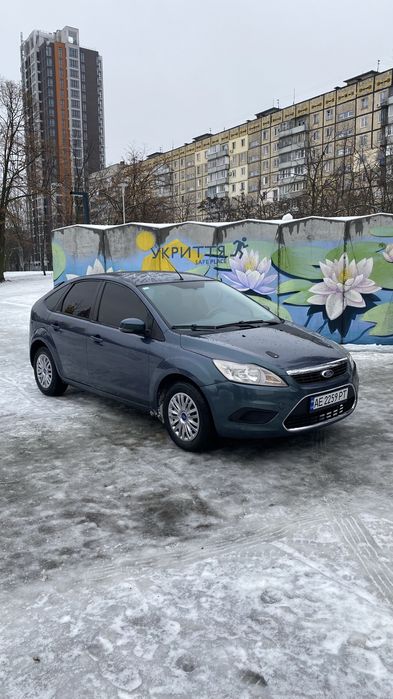 Ford Focus II рестайлинг 2011 г. 1.4 газ/бензин