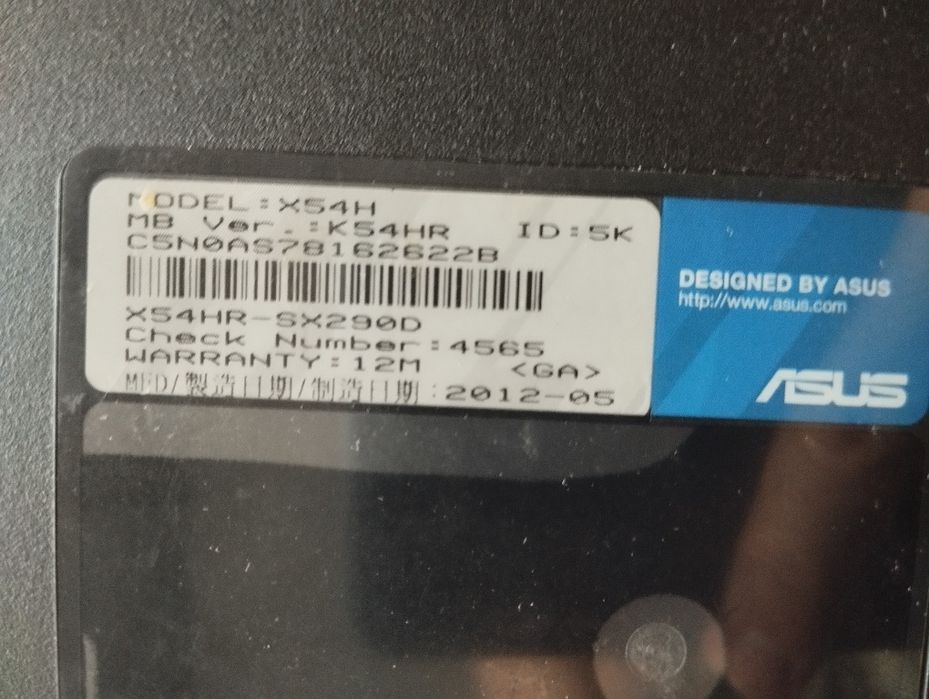 Ноутбук ASUS у гарному стані
