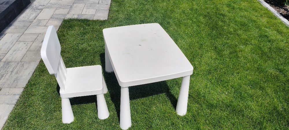 Zestaw stolik z krzesełkiem mamut Ikea